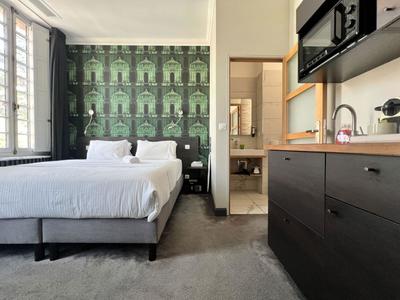 Bureau - 312 m² - 13 pièces