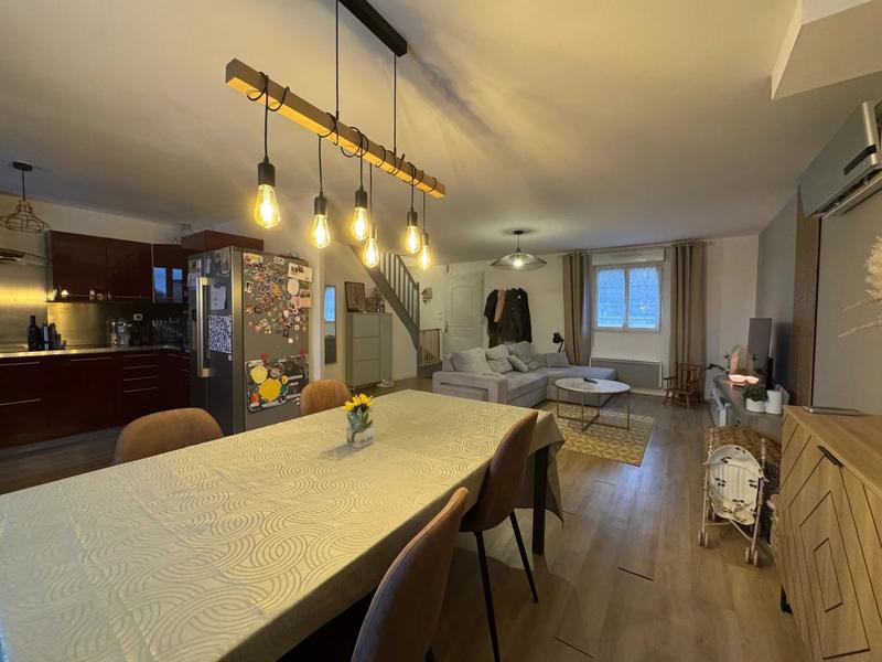 Maison - 105 m² - 4 pièces