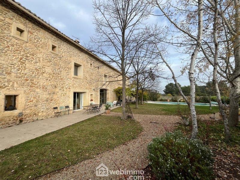 Maison - 500 m² - 9 pièces