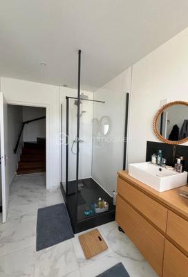 Appartement - 92 m² - 3 pièces