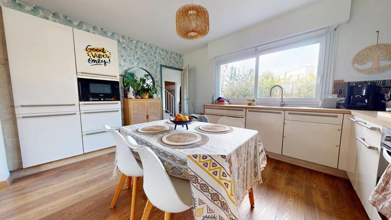 Pavillon - 125 m² - 5 pièces