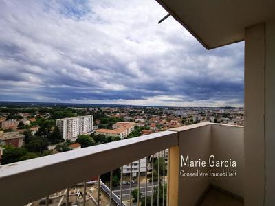 Appartement - 82 m² - 4 pièces