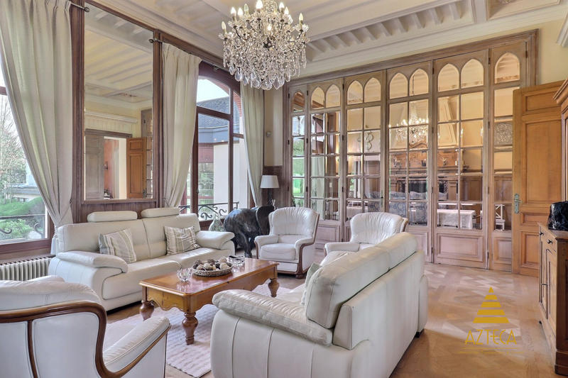 Manoir - 696 m² - 21 pièces