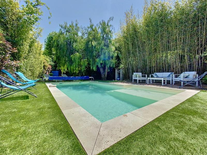 Maison - 165 m² - 8 pièces