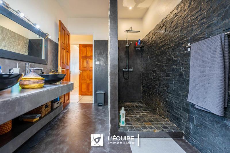 Villa - 137 m² - 4 pièces