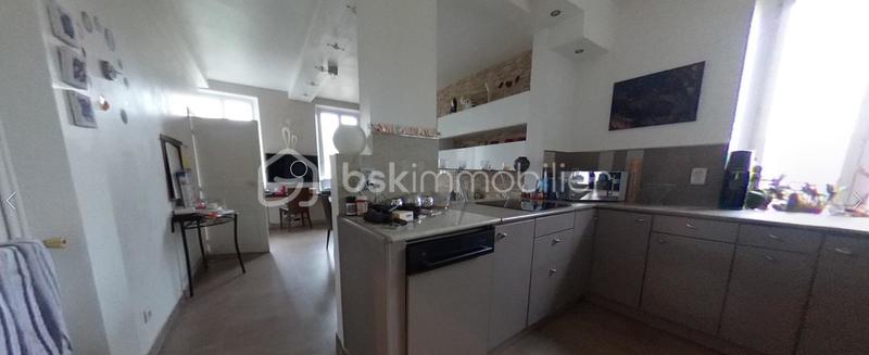 Maison - 326 m² - 11 pièces