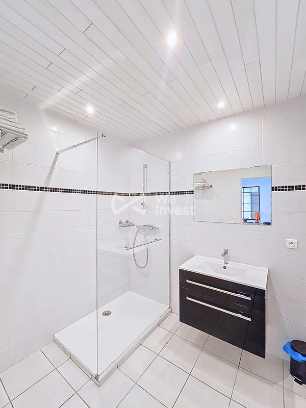 Maison ancienne - 374 m² - 14 pièces