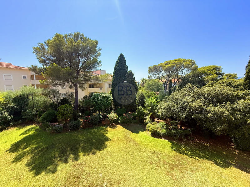 Appartement - 87 m² - 3 pièces