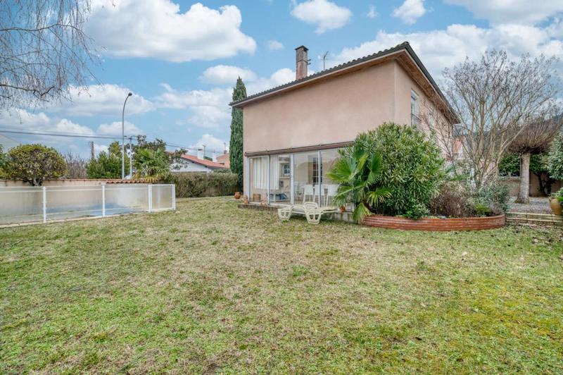 Maison - 196 m² - 7 pièces