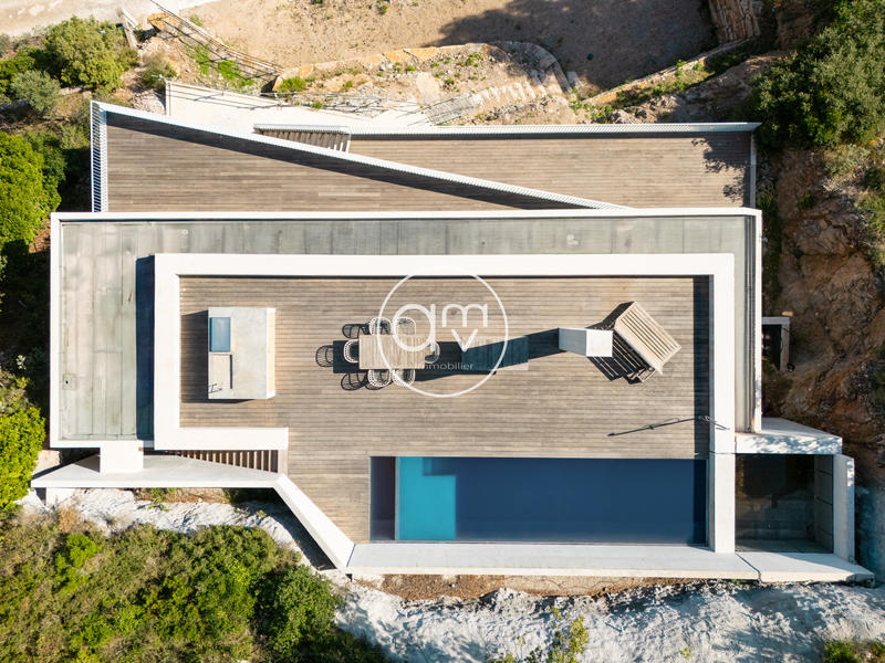 Maison - 170 m² - 6 pièces