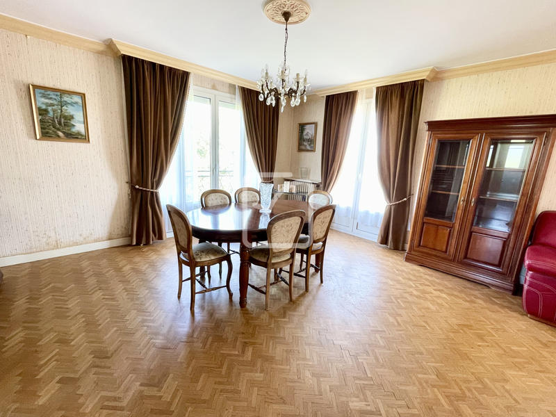 Maison - 110 m² - 5 pièces