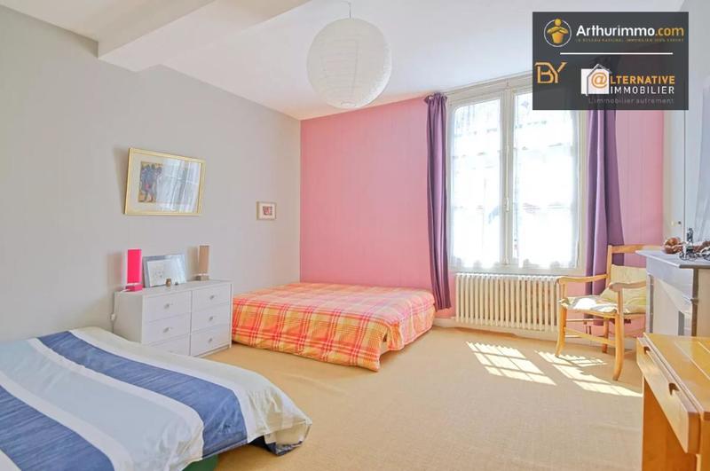 Propriété - 292 m² - 12 pièces