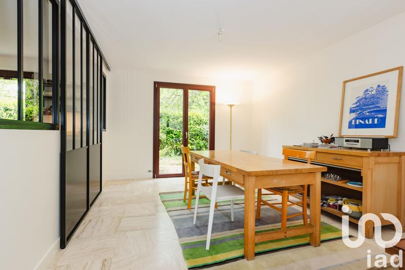 Maison - 246 m² - 8 pièces