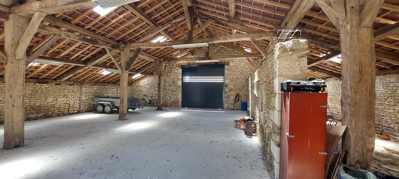 Maison - 229 m² - 3 pièces