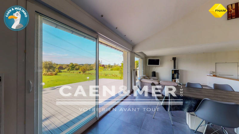 Propriété - 250 m² - 9 pièces