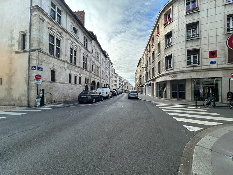 Appartement - 133 m² - 5 pièces