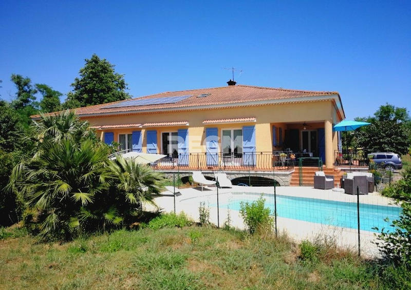 Maison - 400 m² - 8 pièces