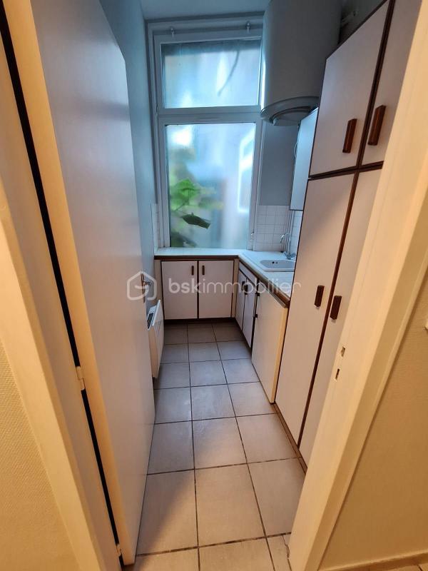 Local commercial - 128 m² - 8 pièces