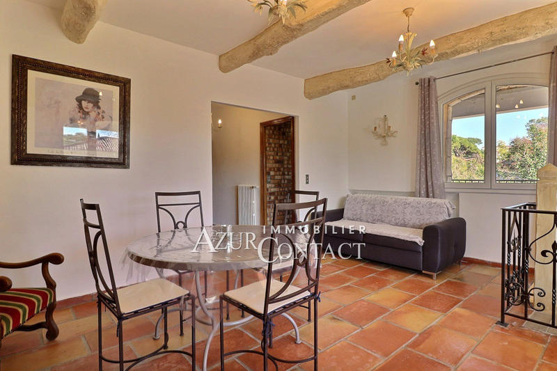 Villa - 224 m² - 8 pièces
