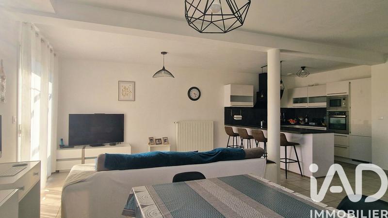 Maison - 80 m² - 5 pièces