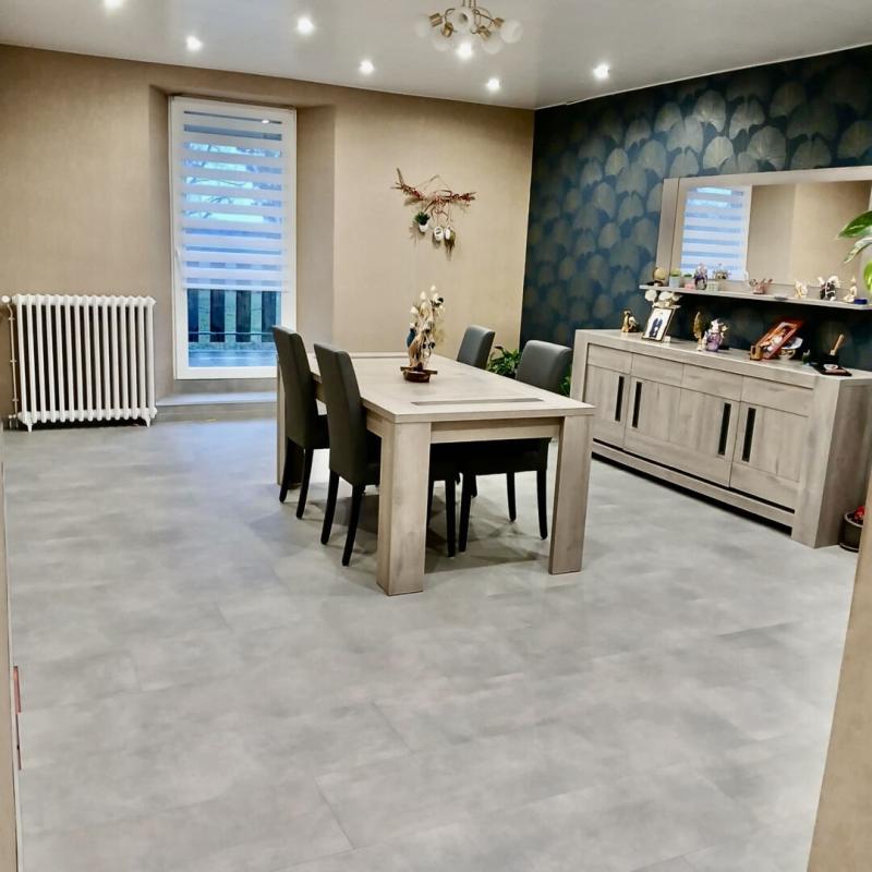 Maison - 200 m² - 8 pièces