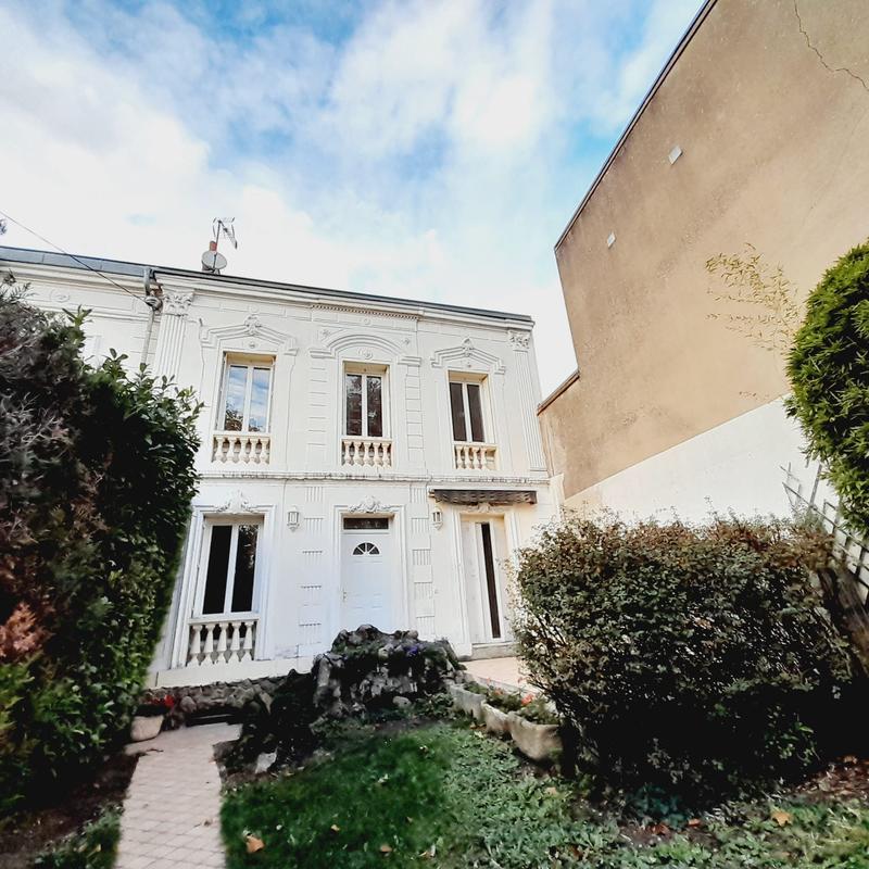 Maison ancienne - 137 m² - 5 pièces