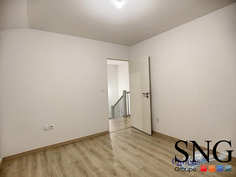 Appartement - 92 m² - 4 pièces
