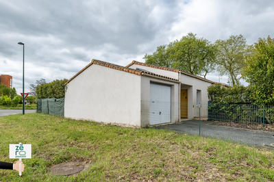 Maison - 95 m² - 4 pièces