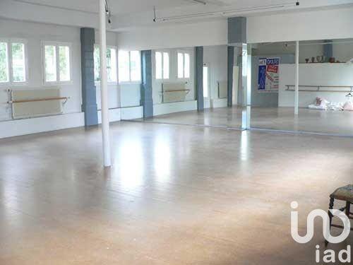 Maison de ville - 325 m² - 8 pièces