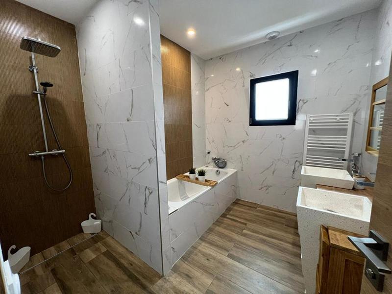 Villa - 124 m² - 6 pièces