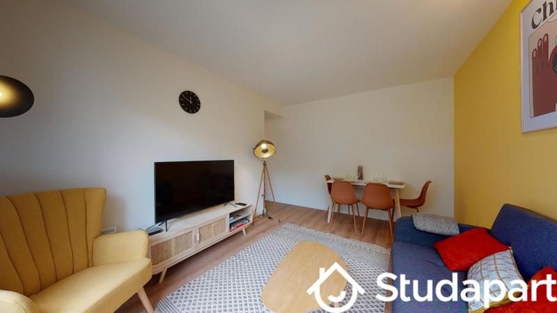 Chambre - 10 m² - 1 pièce