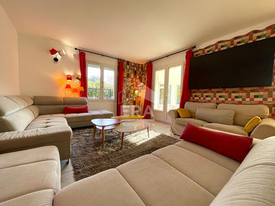 Maison - 165 m² - 5 pièces