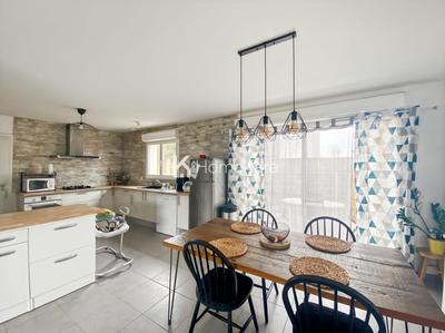 Maison - 110 m² - 5 pièces