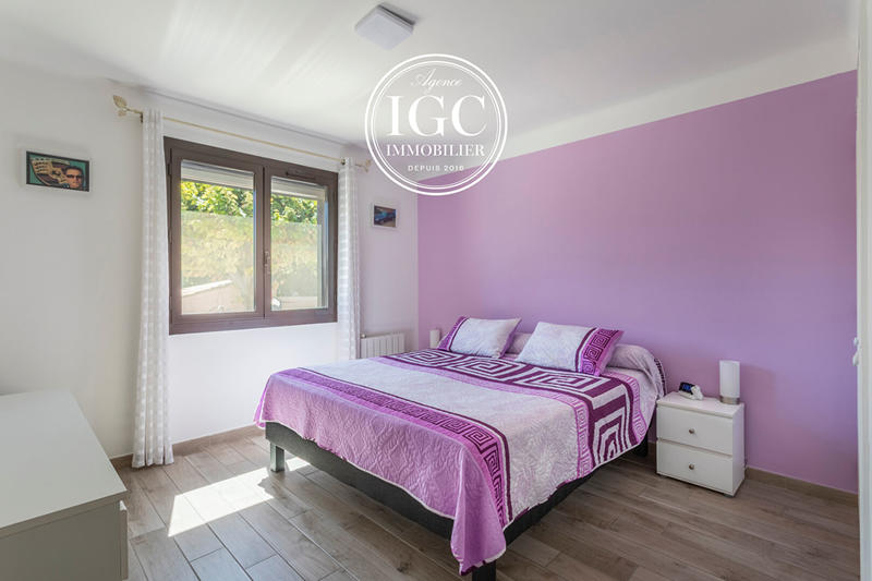 Local commercial - 103 m² - 4 pièces