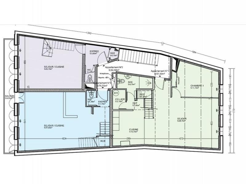 Appartement - 217 m² - 10 pièces