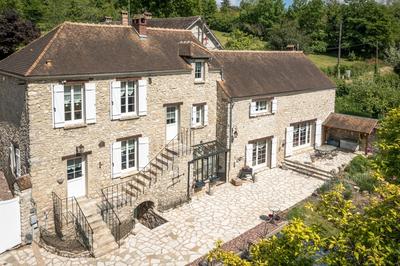 Maison - 180 m² - 8 pièces