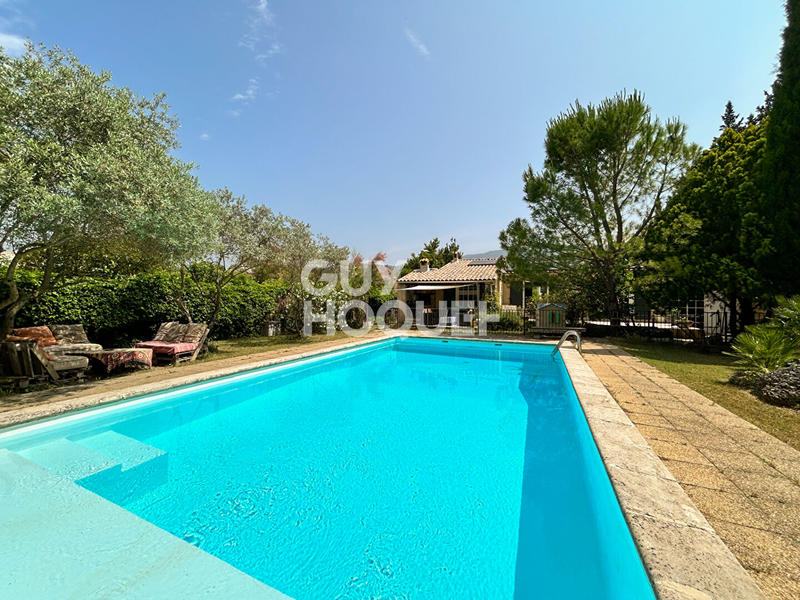 Maison - 138 m² - 5 pièces