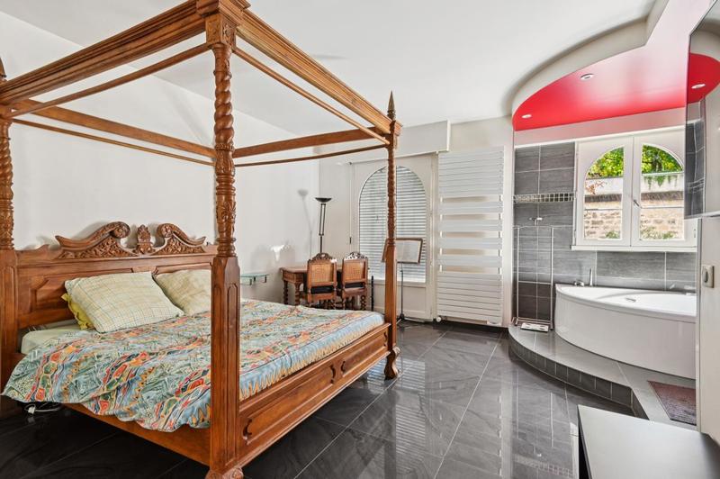 Appartement - 178 m² - 5 pièces