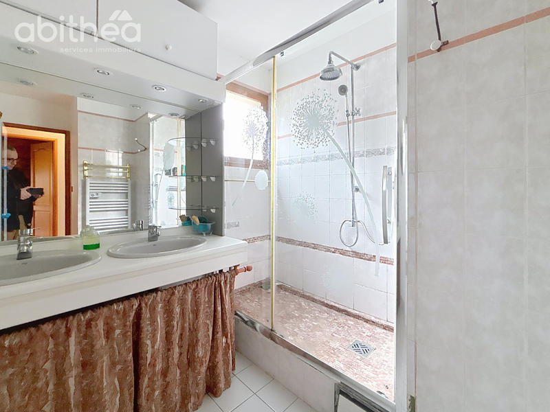 Maison - 86 m² - 5 pièces