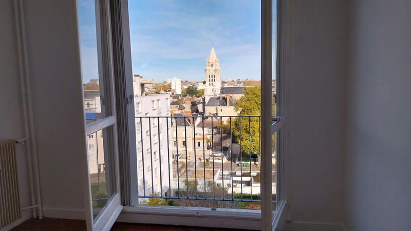 Appartement - 93 m² - 4 pièces