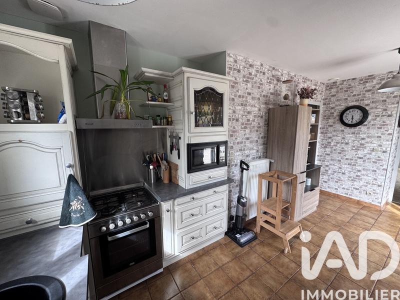 Maison - 180 m² - 8 pièces