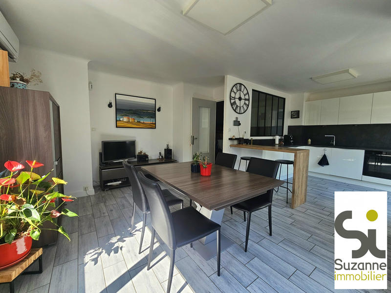 Maison - 138 m² - 6 pièces