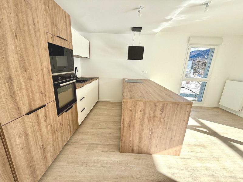 Appartement - 64 m² - 3 pièces