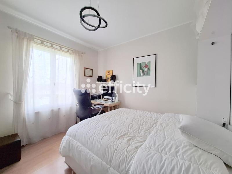 Pavillon - 80 m² - 4 pièces