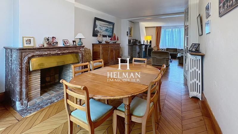 Maison - 424 m² - 9 pièces