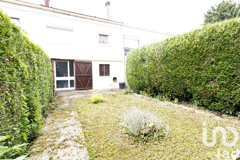 Maison - 99 m² - 5 pièces