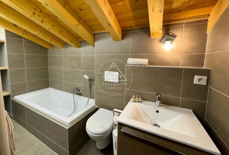 Châlet - 185 m² - 6 pièces