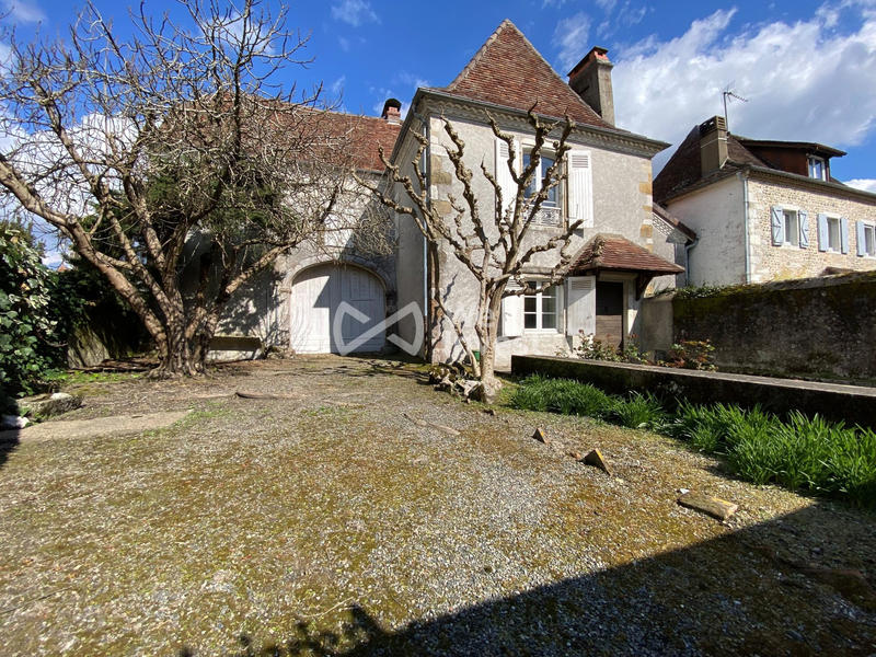 Maison - 149 m² - 7 pièces