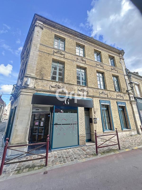 Maison bourgeoise - 301 m² - 8 pièces