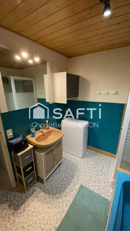 Maison - 215 m² - 6 pièces